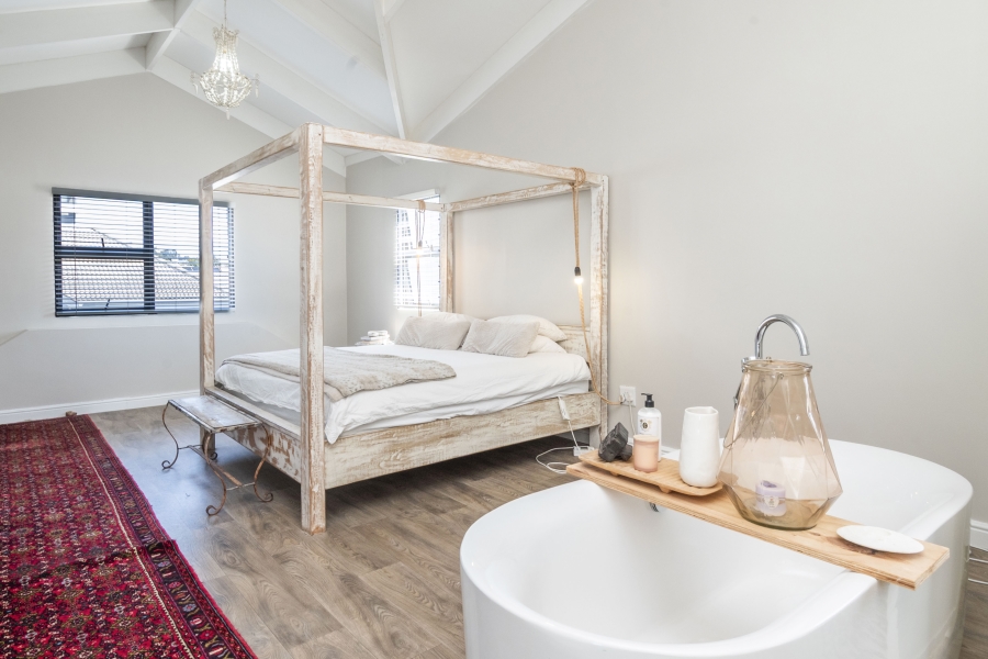 To Let 3 Bedroom Property for Rent in Sea Point Western Cape